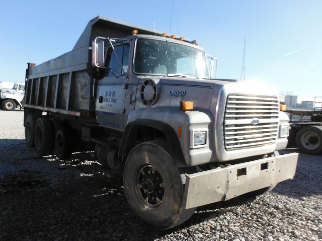 Ford lt8000 diesel truck #10